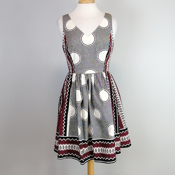 Anthropologie Dresses & Skirts - Maeve Moonsong Fit and Flare Dress Burgundy Size 6